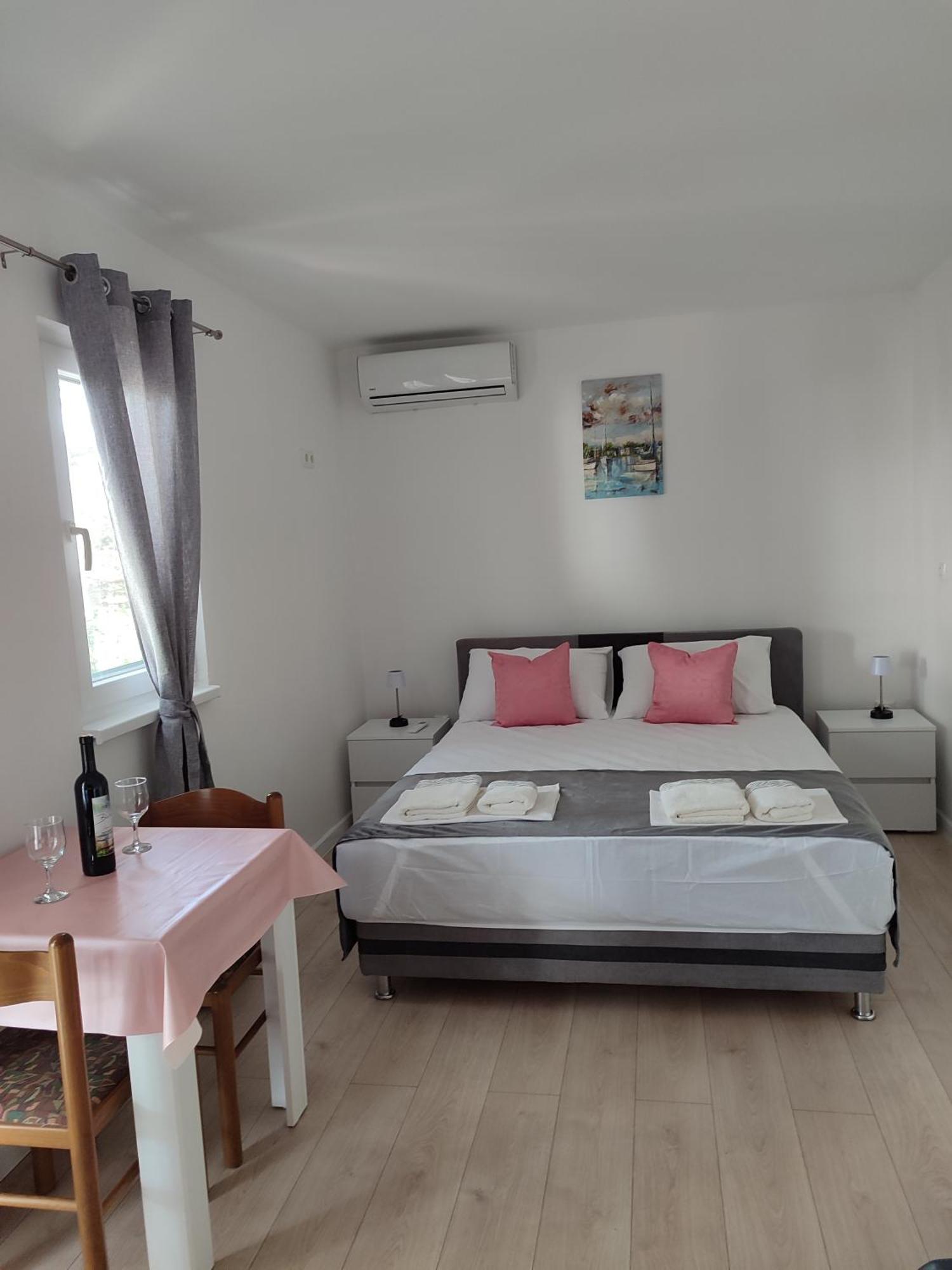 Apartments Glibic ザオストログ エクステリア 写真