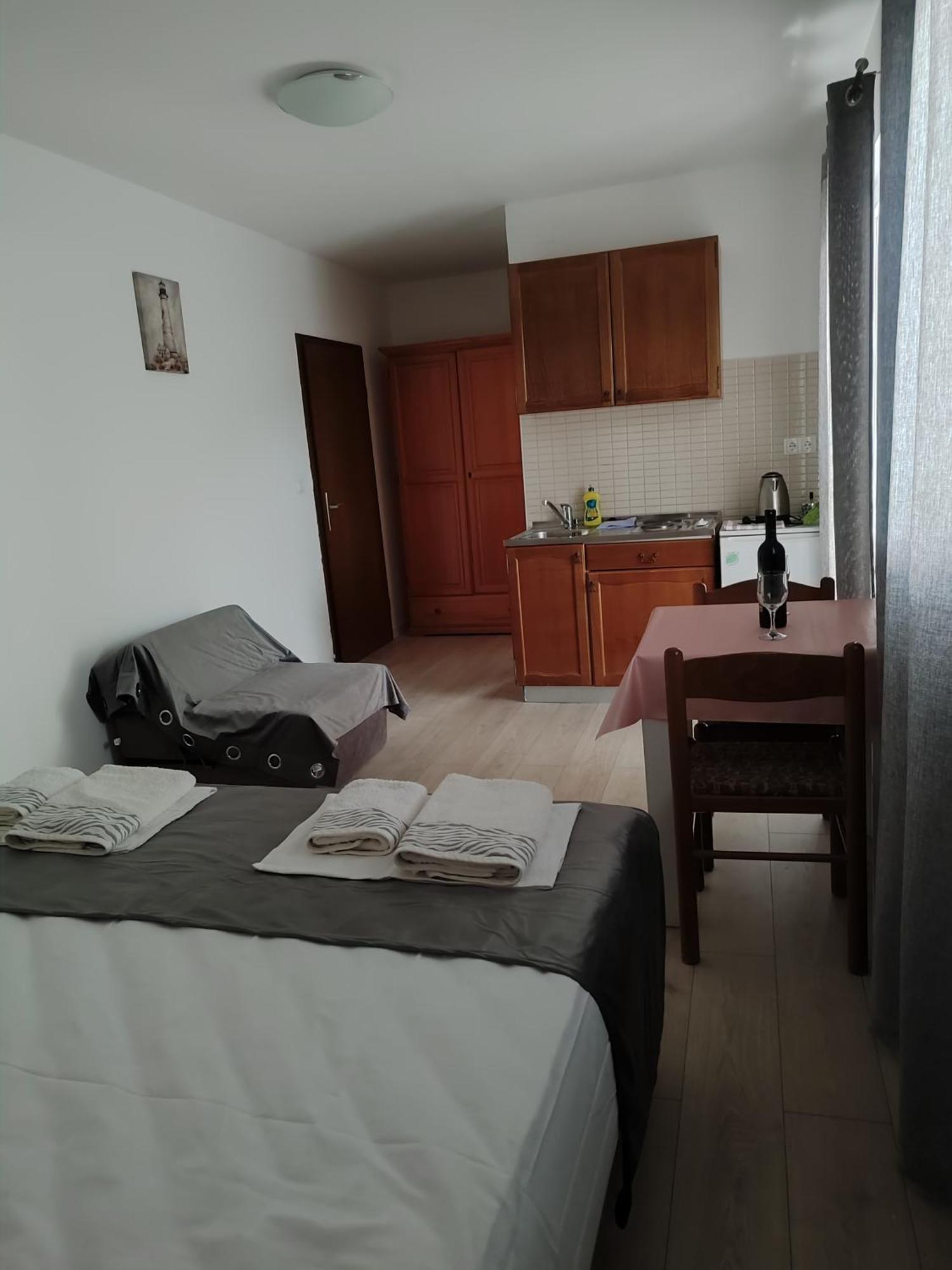 Apartments Glibic ザオストログ エクステリア 写真