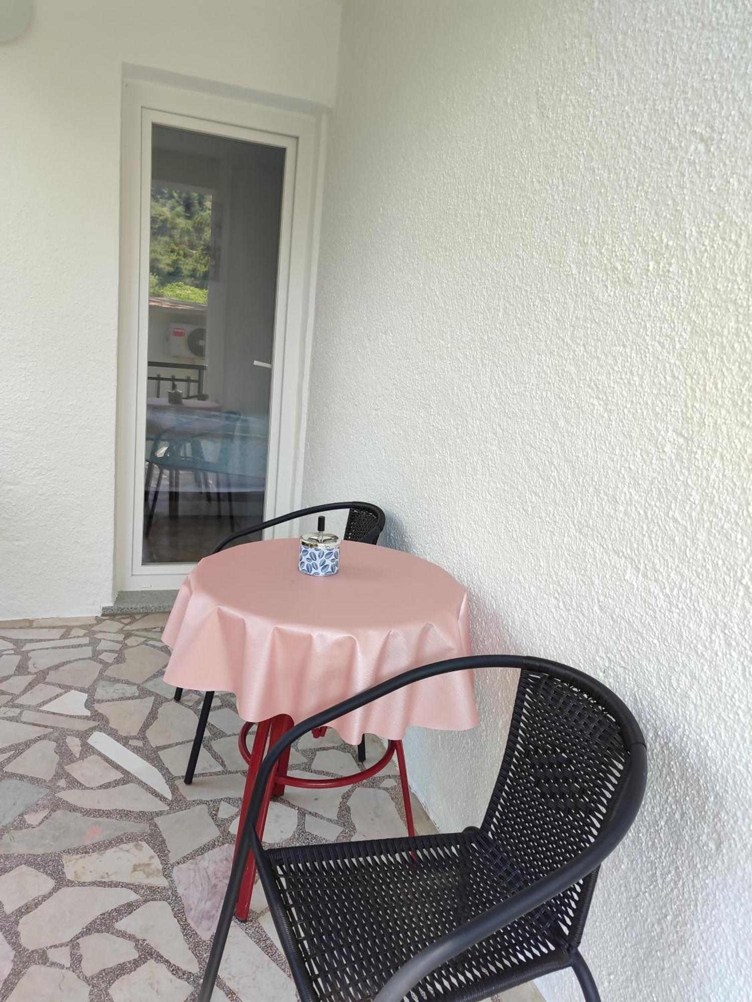 Apartments Glibic ザオストログ エクステリア 写真